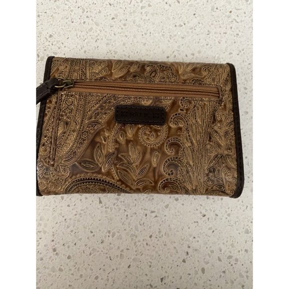 Relic Brown Faux/Vegan Leather Trifold Wallet 4.5 X 6” Excellent Condition! - Picture 2 of 9